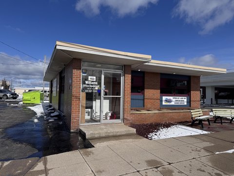 Updated Commercial Building in Cheboygan