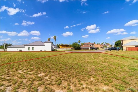 Residential Lot in Tuscany Village