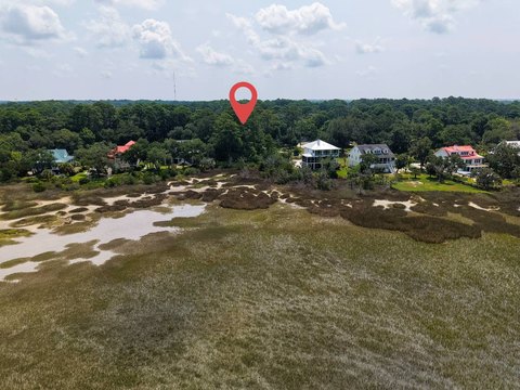 Land, St Helena, SC