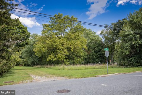 Land, CLAYTON, DE