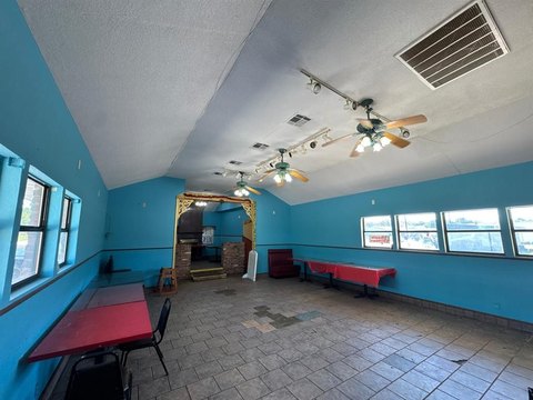 Seminole Restaurant with Drive-Thru