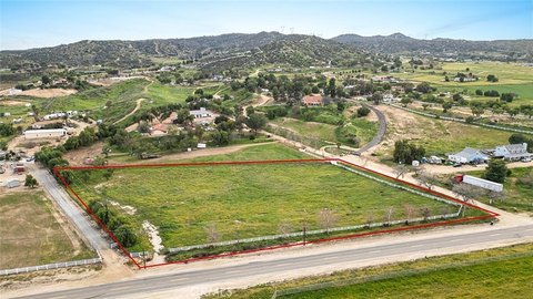 Land, Nuevo/Lakeview, CA
