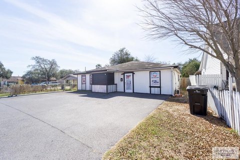 Weslaco Commercial Opportunity For Sale