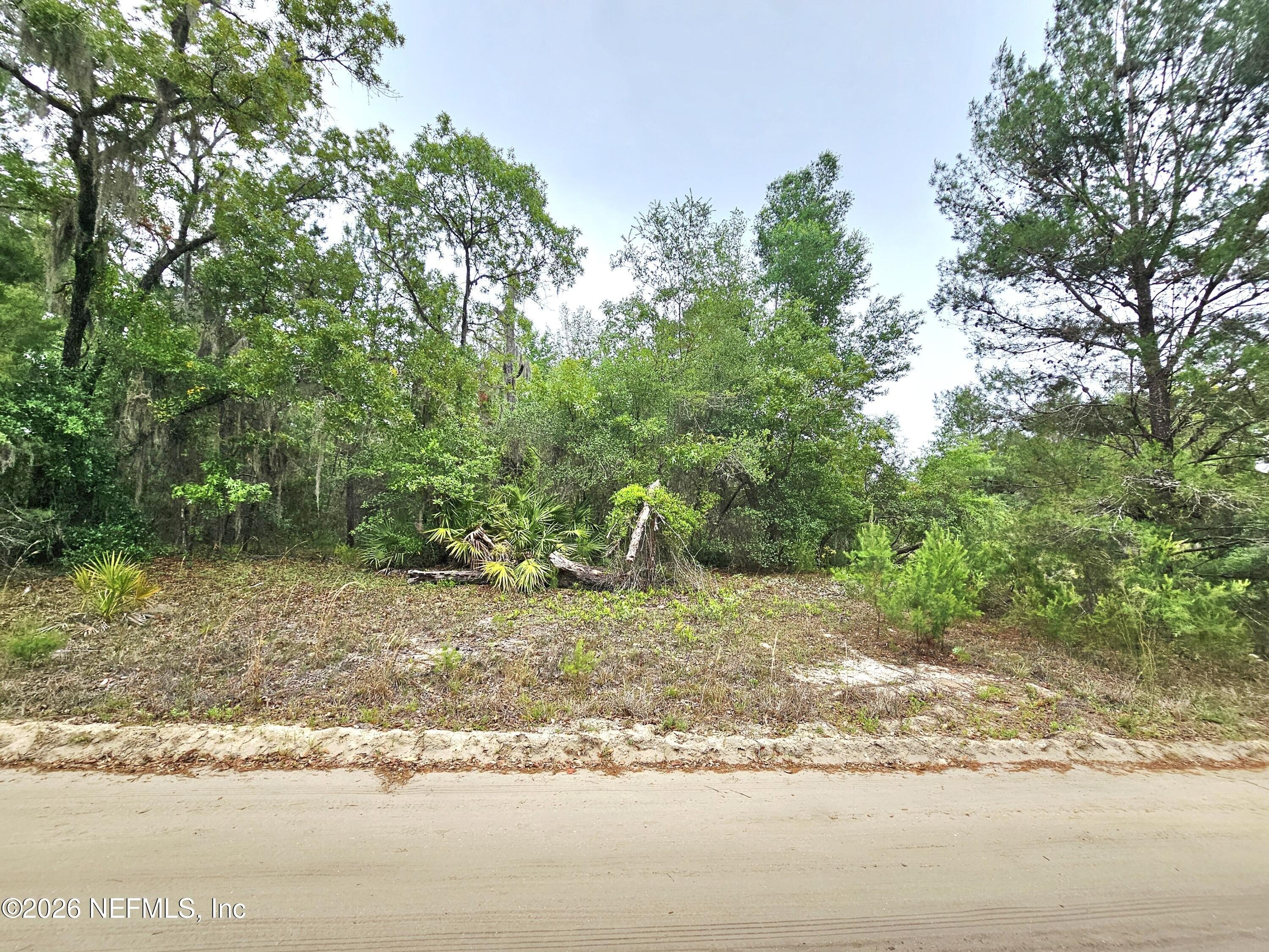 Land with Georges Lake View