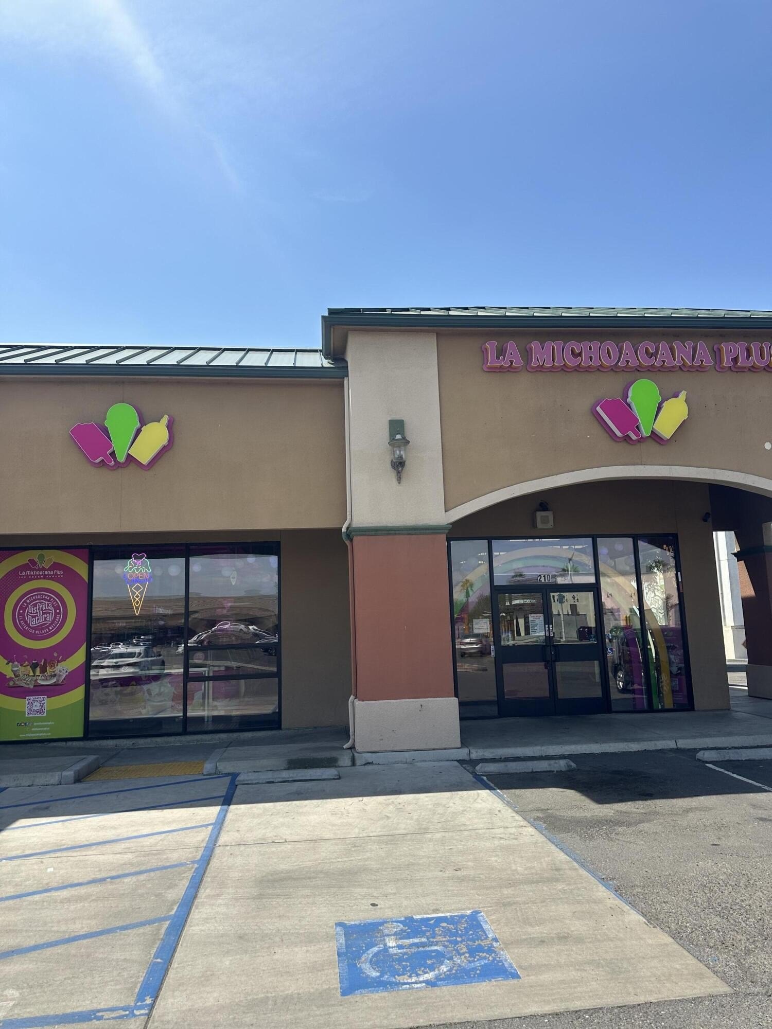 Profitable Restaurant Opportunity in Lindsay