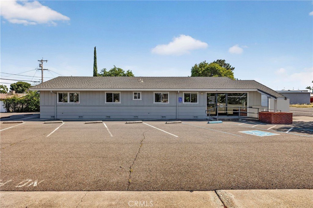 Remodeled Commercial Space in Orland