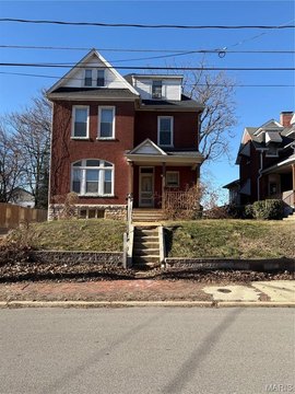 Belleville Triplex with Tenant Occupancy
