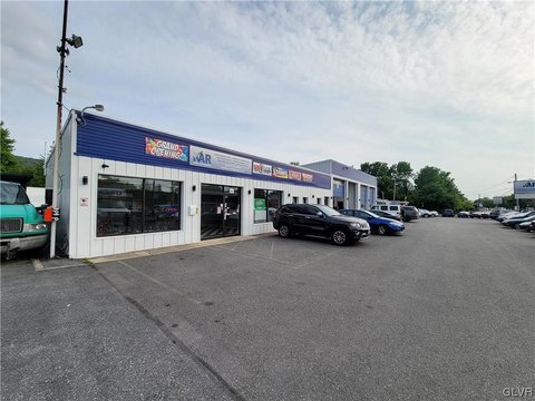 Allentown Service Garage with Equipment