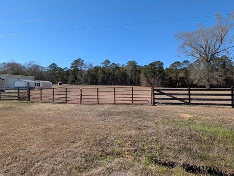 Versatile Land on US 431