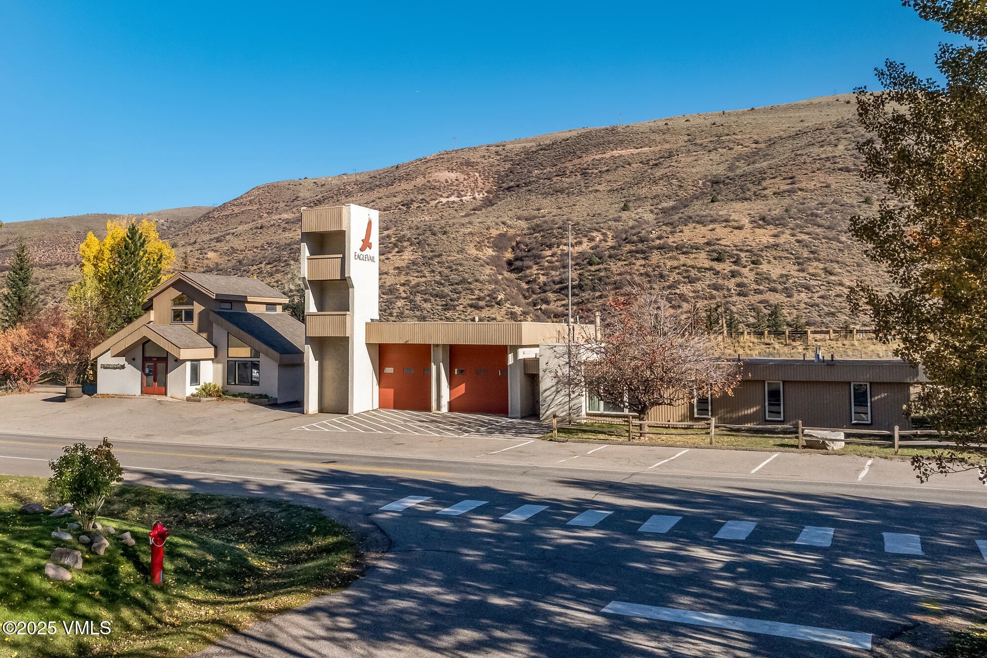 Versatile Mixed-Use Property in EagleVail