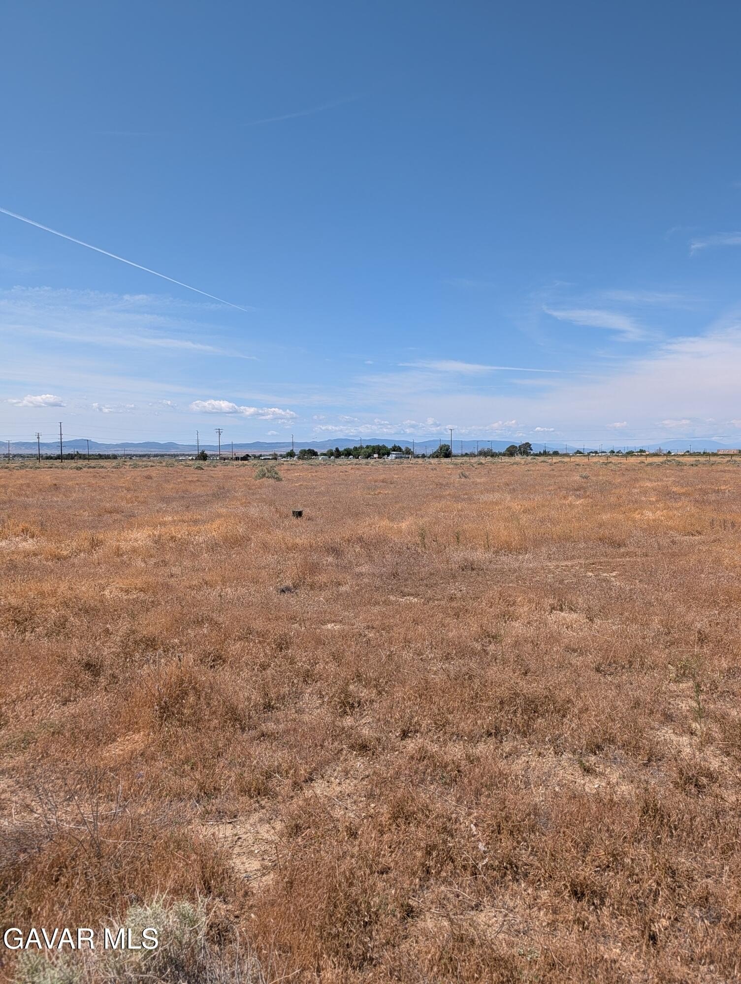 Rosamond Land with Development Potential