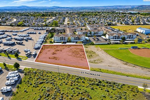 Commercial Land with Public Utilities