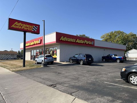 Net-Leased Auto Retail Building