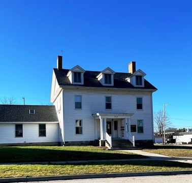 Office Suite Near Courthouse