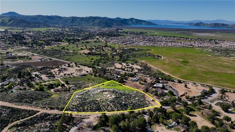 Expansive Hemet Land Parcel