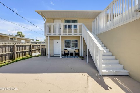 Beachside Duplex in New Smyrna