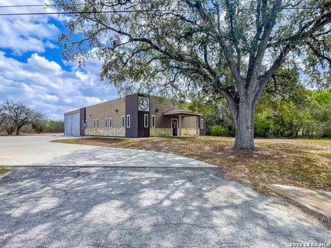 Beeville Commercial Opportunity on 2 Acres