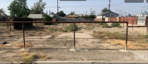 Land, Bakersfield, CA