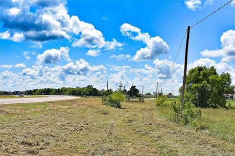 Commercial Land in Hugo, OK