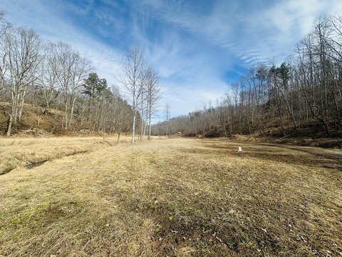 27 Acres in Manchester, KY