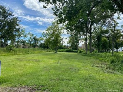 Residential Lot on Dead-End Road