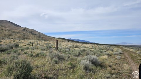 Agricultural Land with Mountain Views