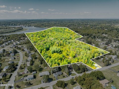 60 Acres in Waterford, NY
