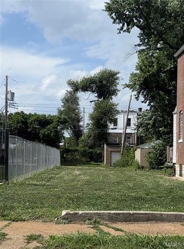 LAND - St Louis, MO