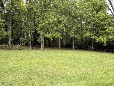 LAND - Aurora, OH