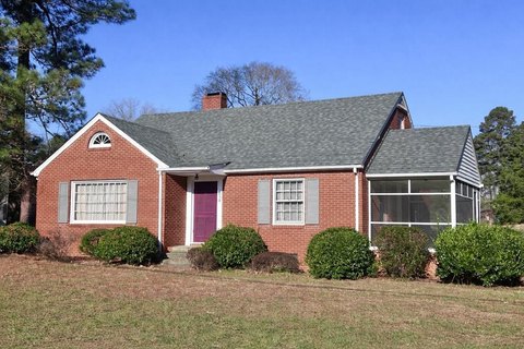 Classic Colonial Near Kerr Lake