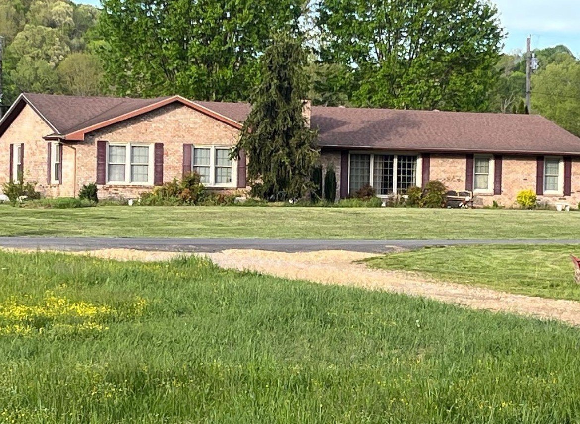 175-Acre Ranch with Brick Home