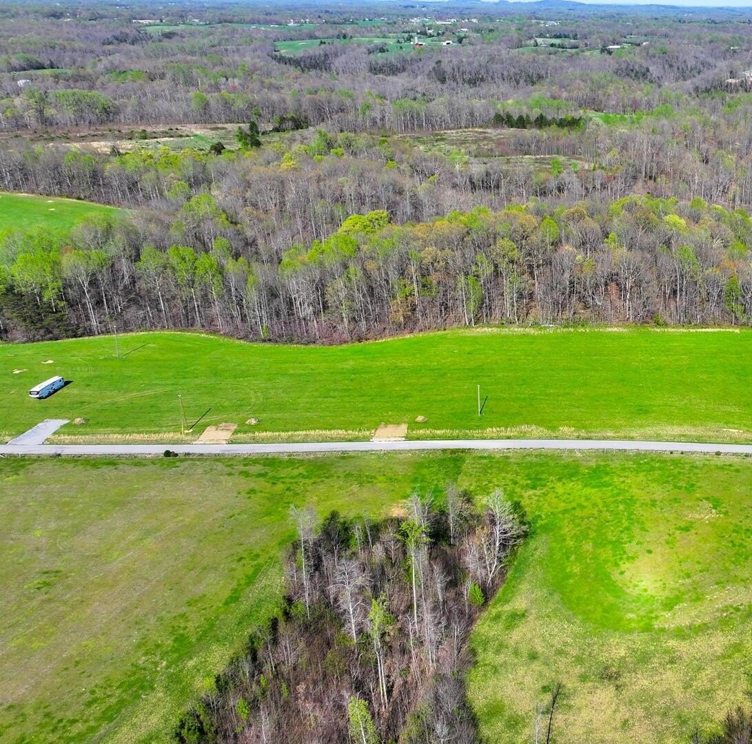 Unrestricted Land Near Lake Cumberland