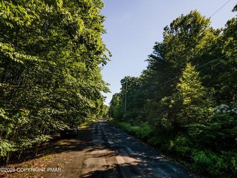 Land, Dingmans Ferry, PA