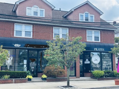 Glen Head Commercial Space