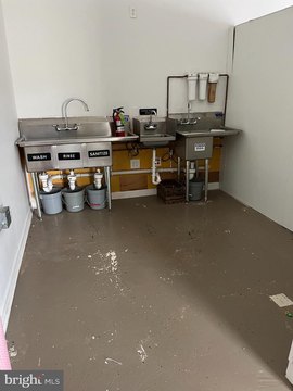 Office or Retail Space Available