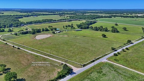 Ranch Land with Ponds and Barn
