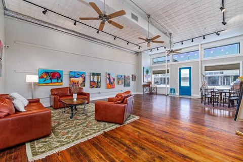 Remodeled Downtown Mixed-Use Property