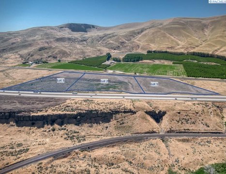 Acreage View Lots in Benton