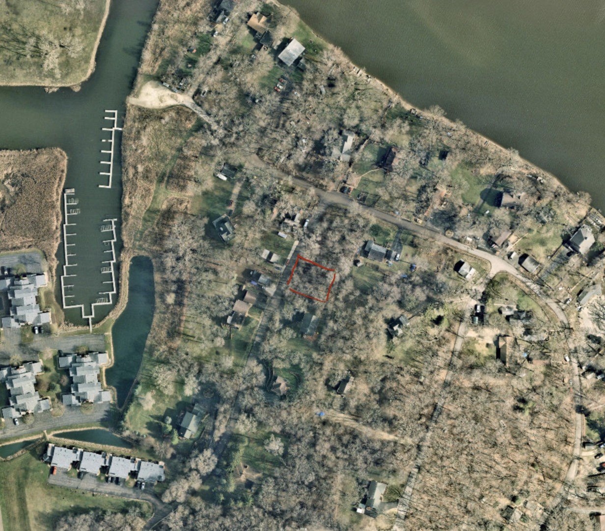 Wooded Lot Near Grass Lake