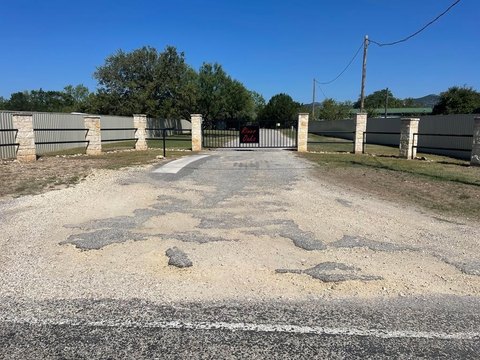 Nueces Canyon Hill Country Retreat