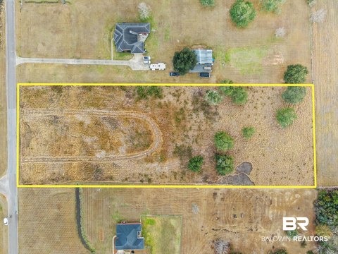 LAND - Irvington, AL