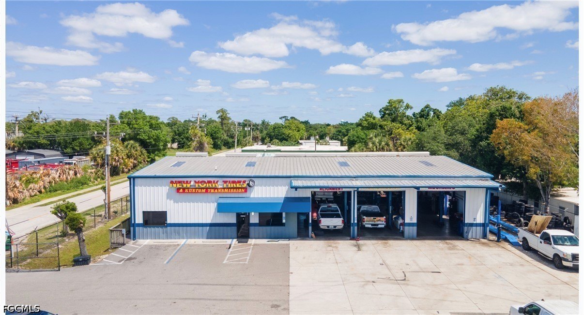 North Fort Myers Commercial Opportunity