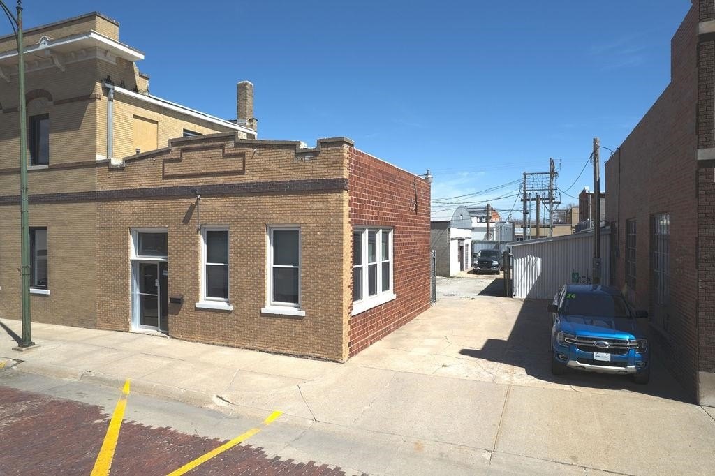 1116 A St, Schuyler, NE 68661-1930