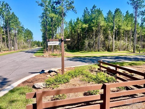 Land, Pace, FL