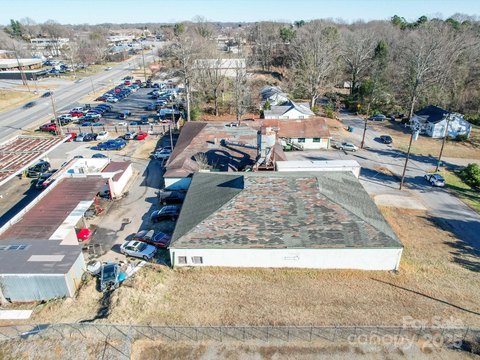 Hickory Warehouse with Business Potential