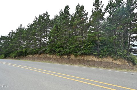 LAND - Seal Rock, OR
