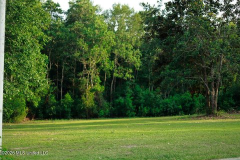 LAND - Biloxi, MS