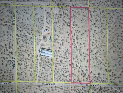 Land in Lancaster, California