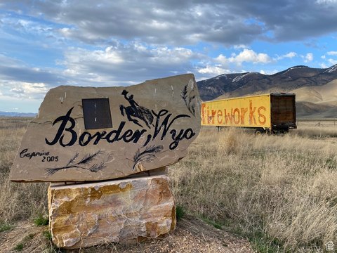 Cokeville Land with Highway Access