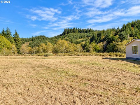 Land, Lakeside, OR